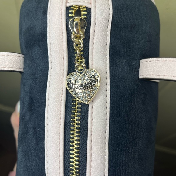 Juicy Couture Queen of Everything Mini Barrel in Liquorice/Powder B - Picture 5 of 5